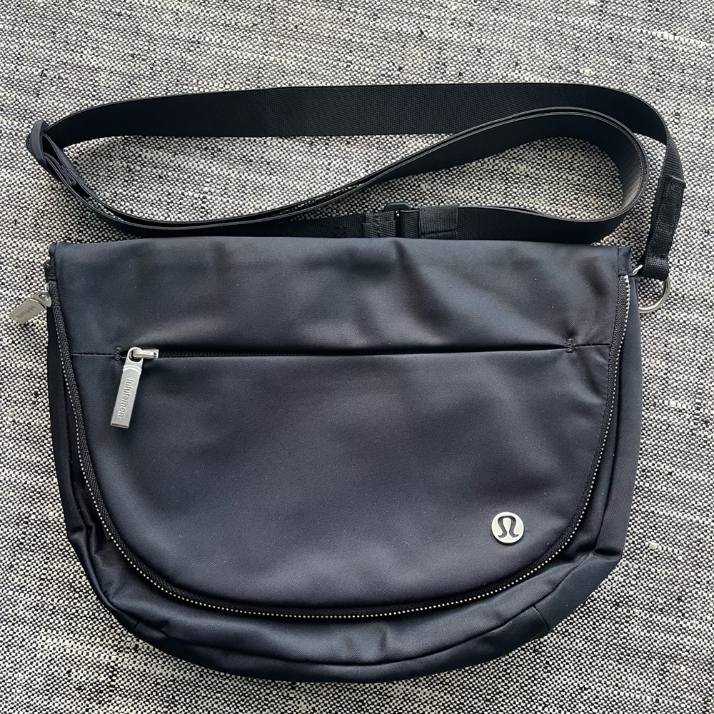 COPY - Lululemon All Night Festival Bag 5L